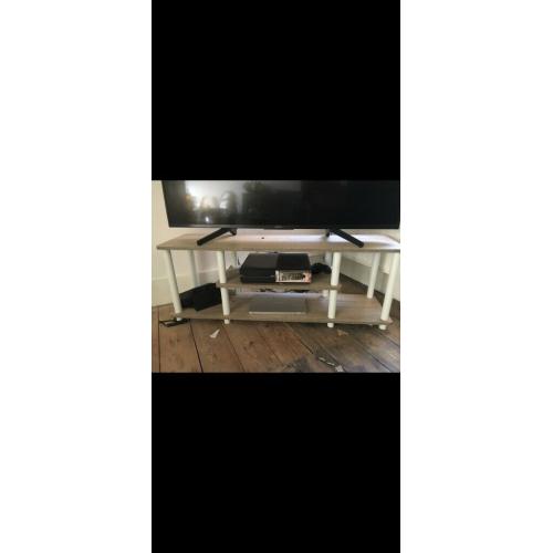 Beautiful oak/white TV stand - excellent condition