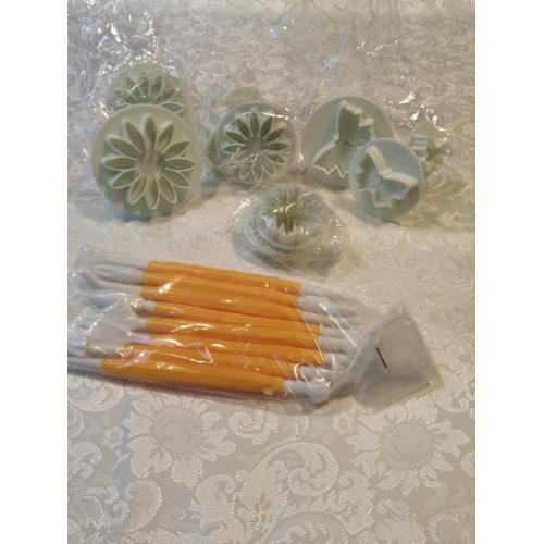 Craft cutters and modelling tools