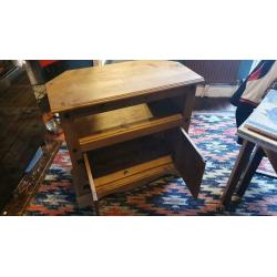 Mexican pine tv unit