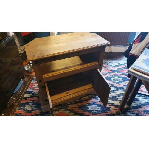 Mexican pine tv unit