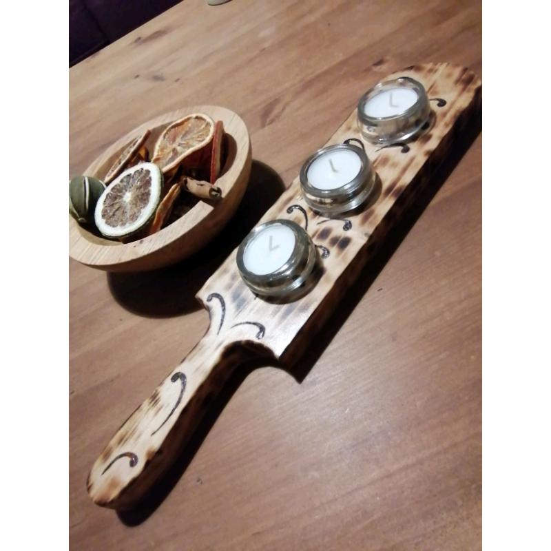 Tealight holder
