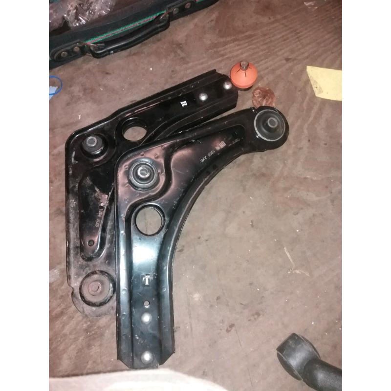 CAR PARTS ESCORT SUSPENSION PLATES.