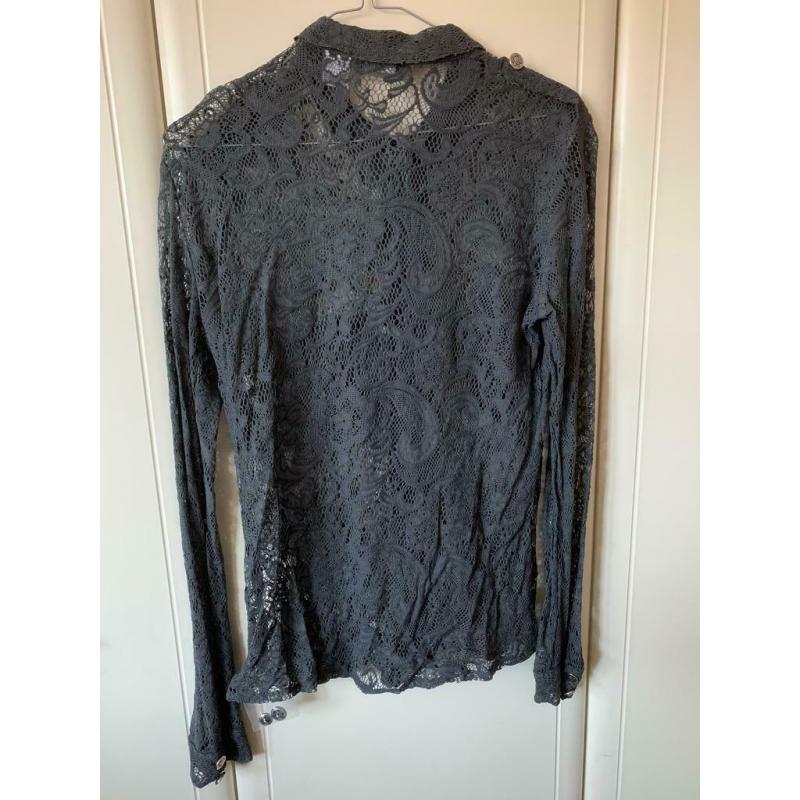 Blouse (Grey lace)