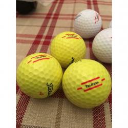 Titliest golf balls