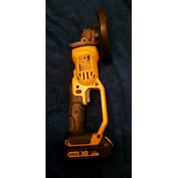 DEWALT 18v XR ANGLE GRINDER 115MM DCG412 + BATTERY.