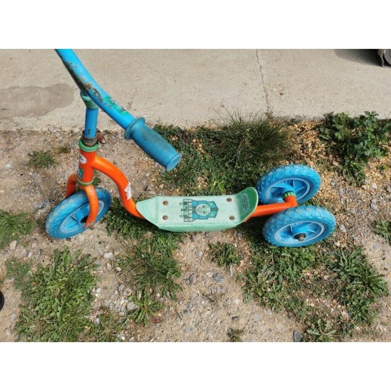 Child scooter