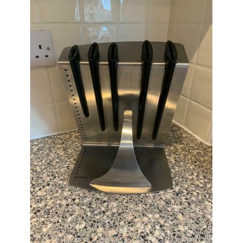 Global knife block
