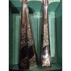 6 Silver plated Pastry Forks.