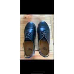 size 7 Dr Marten shoes, only worn a couple of times