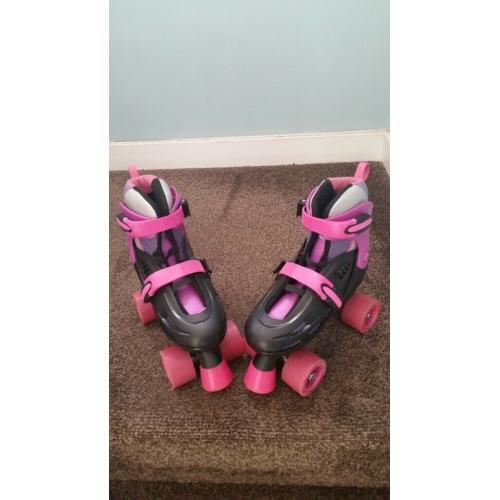 ROLLER SKATES (racing storm)