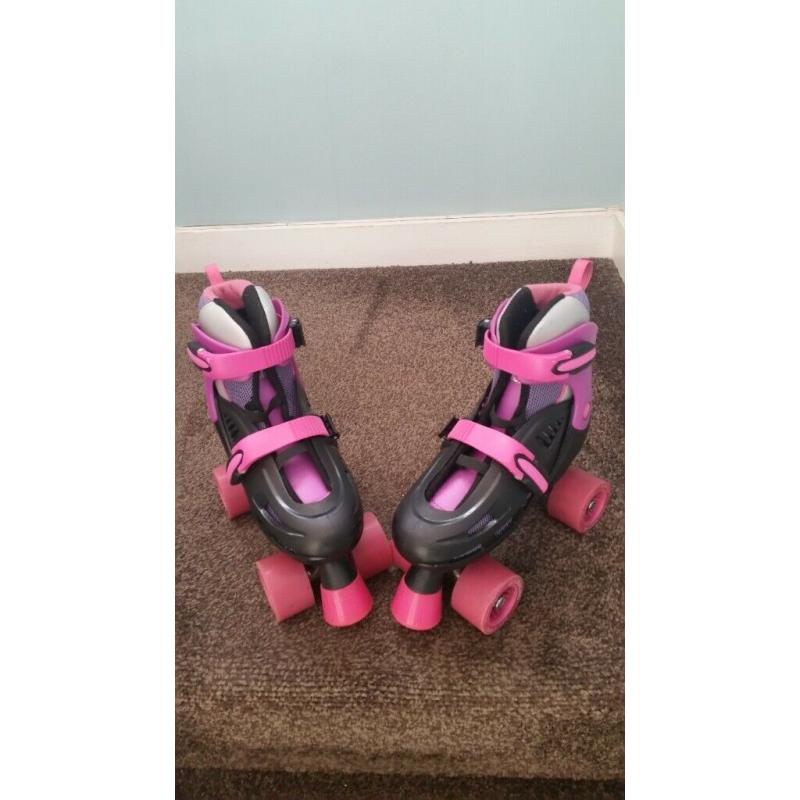 ROLLER SKATES (racing storm)