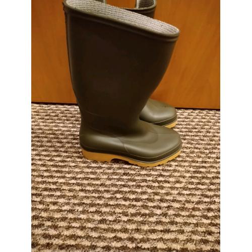 Kids Green Wellies Boots Size 11