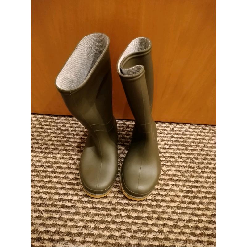 Kids Green Wellies Boots Size 11